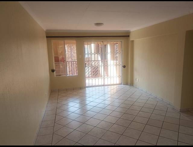 2 BEDROOM PROPERTY TO RENT IN MORELETAPARK